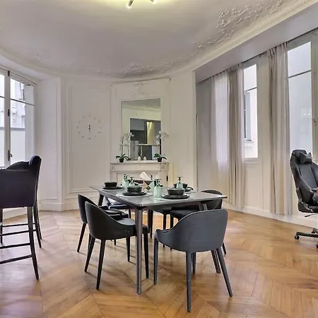 Appartamento Luxury 3 Bedrooms Near Champs Elysees